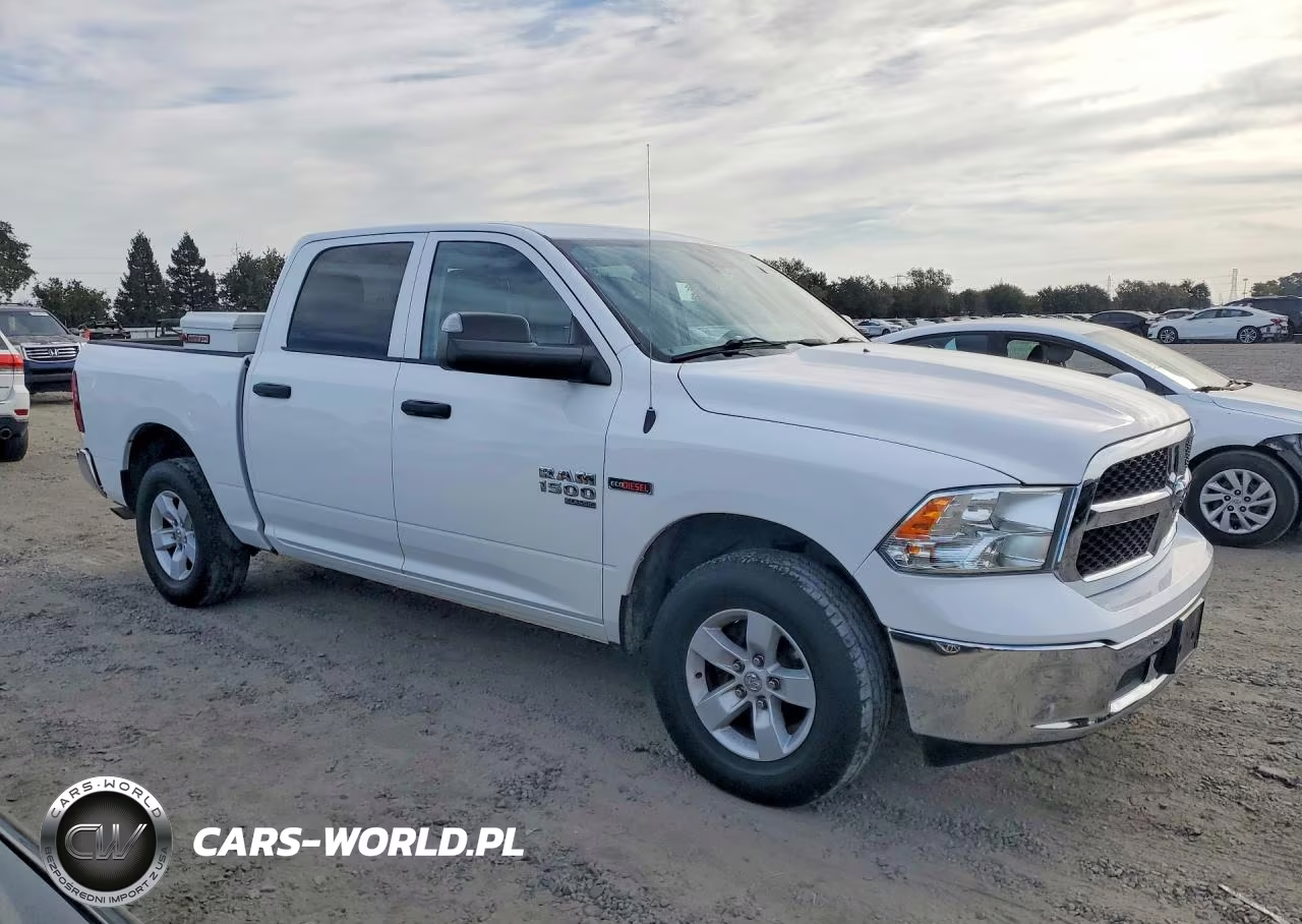 2019 Ram 1500 Classic Tradesman VIN:1C6RR7KM1KS750298 - 4