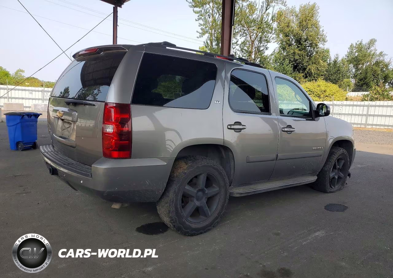 2007 Chevrolet Tahoe K1500 VIN:1GNFK13017R148886 - 3