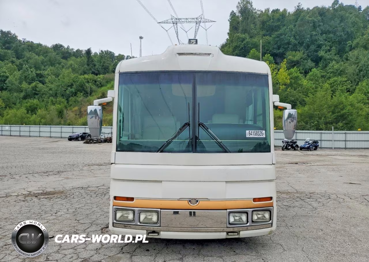 2001 Spartan Motors Motorhome 4Vz VIN:4VZBR24901C034604 - 9