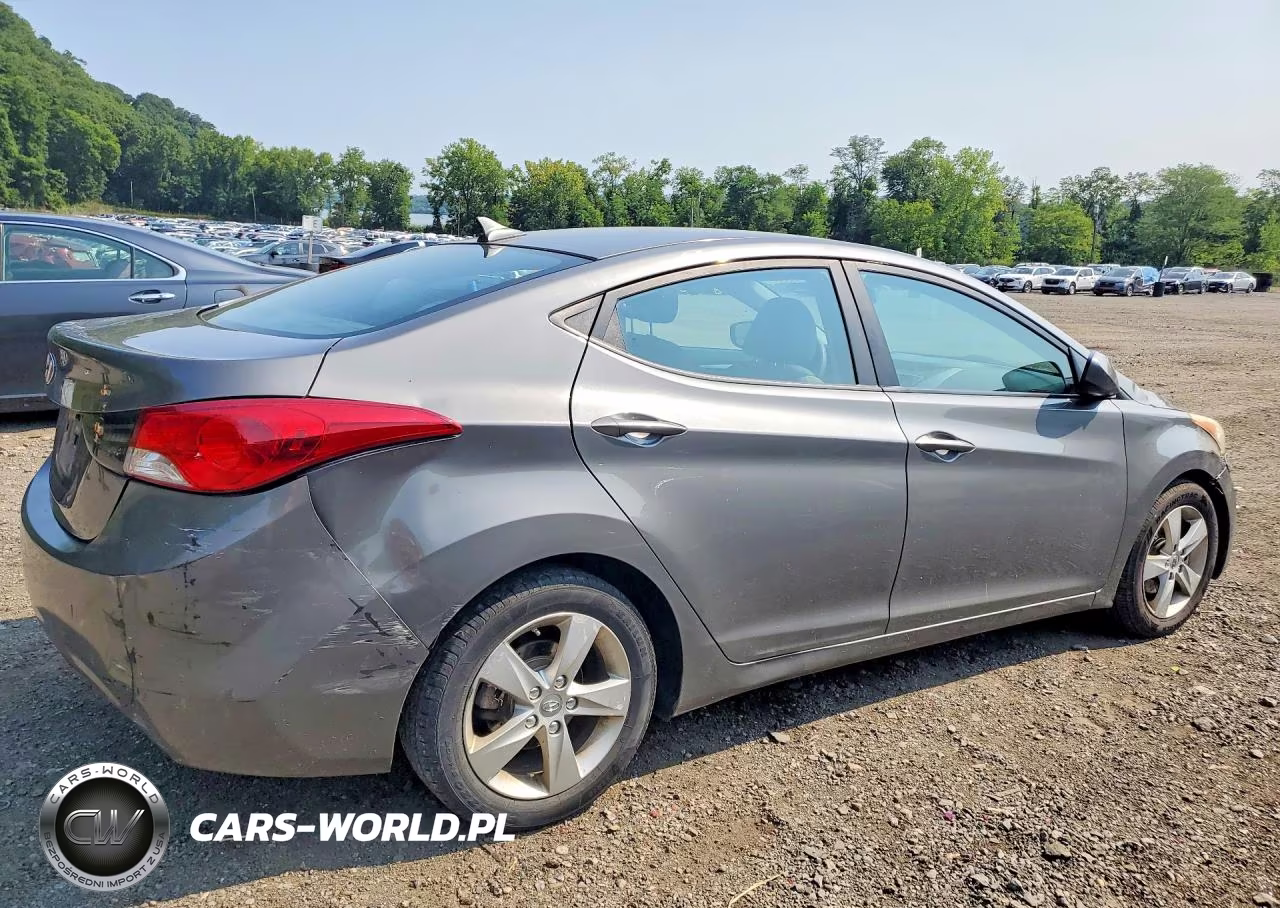 2013 Hyundai Elantra Gls VIN:5NPDH4AE6DH346266 - 3
