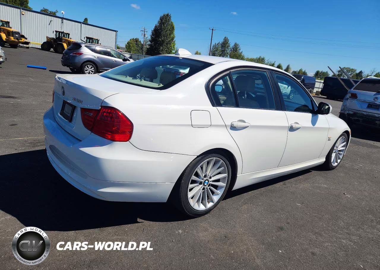 2009 BMW 328 Xi VIN:WBAPK73569A455965 - 3