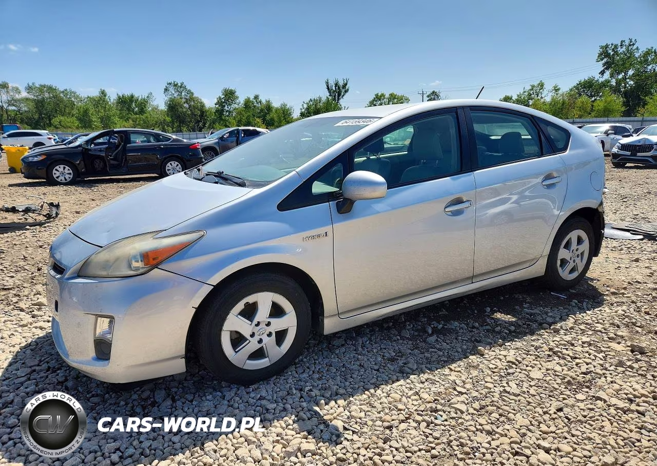 2011 Toyota Prius Four VIN:JTDKN3DU4B5335972 - 1