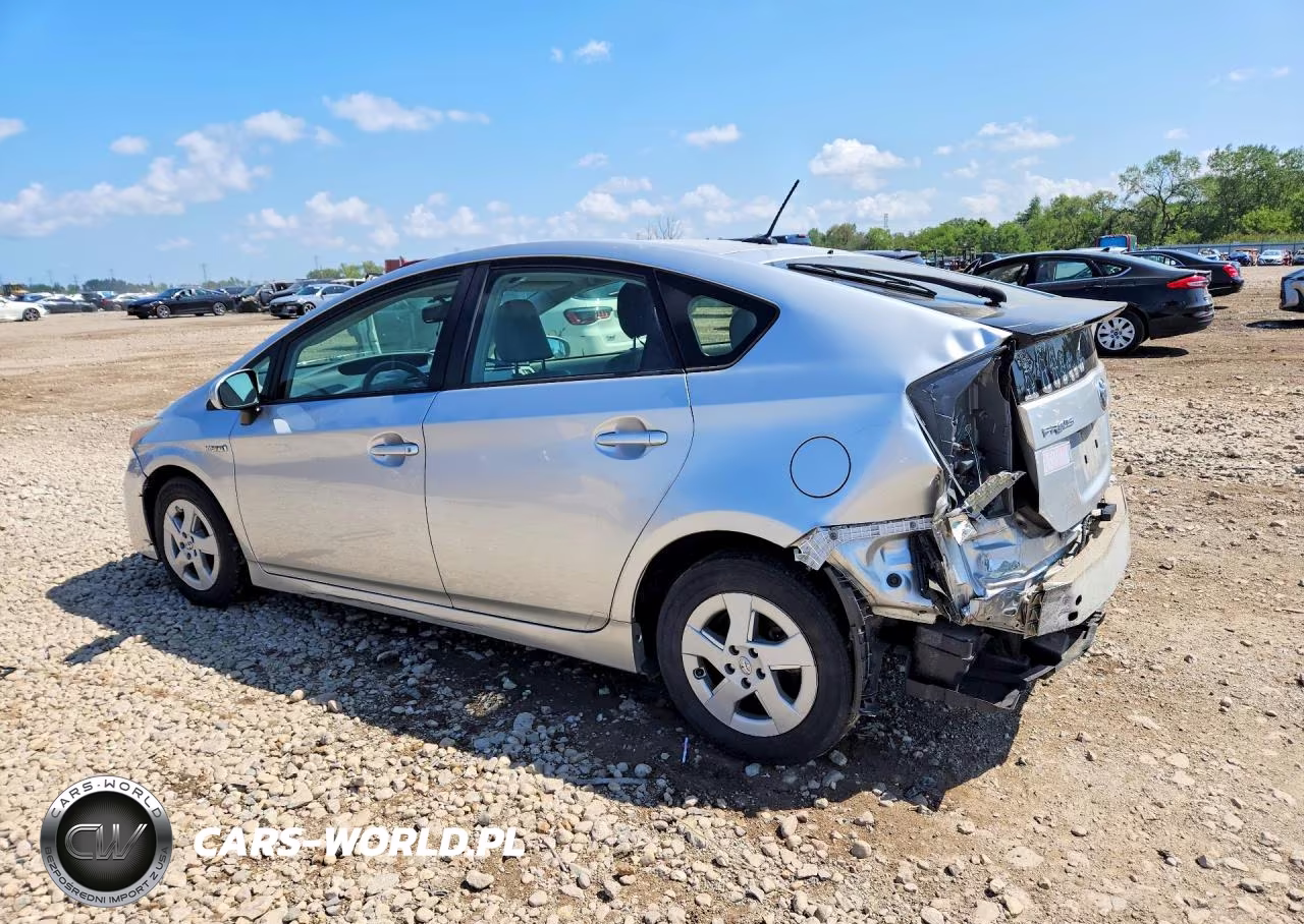 2011 Toyota Prius Four VIN:JTDKN3DU4B5335972 - 2