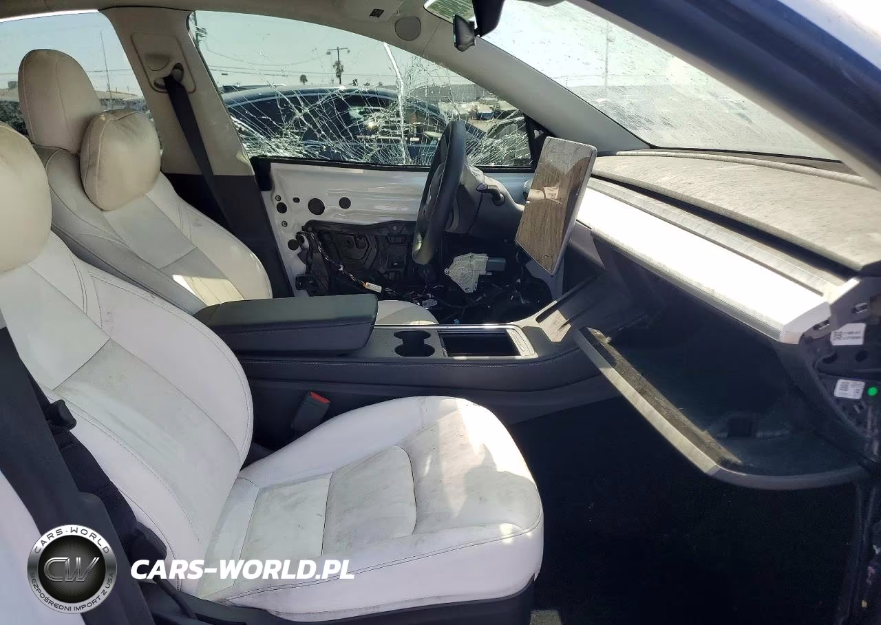 2021 Tesla Model Y VIN:5YJYGDEE5MF267801 - 7