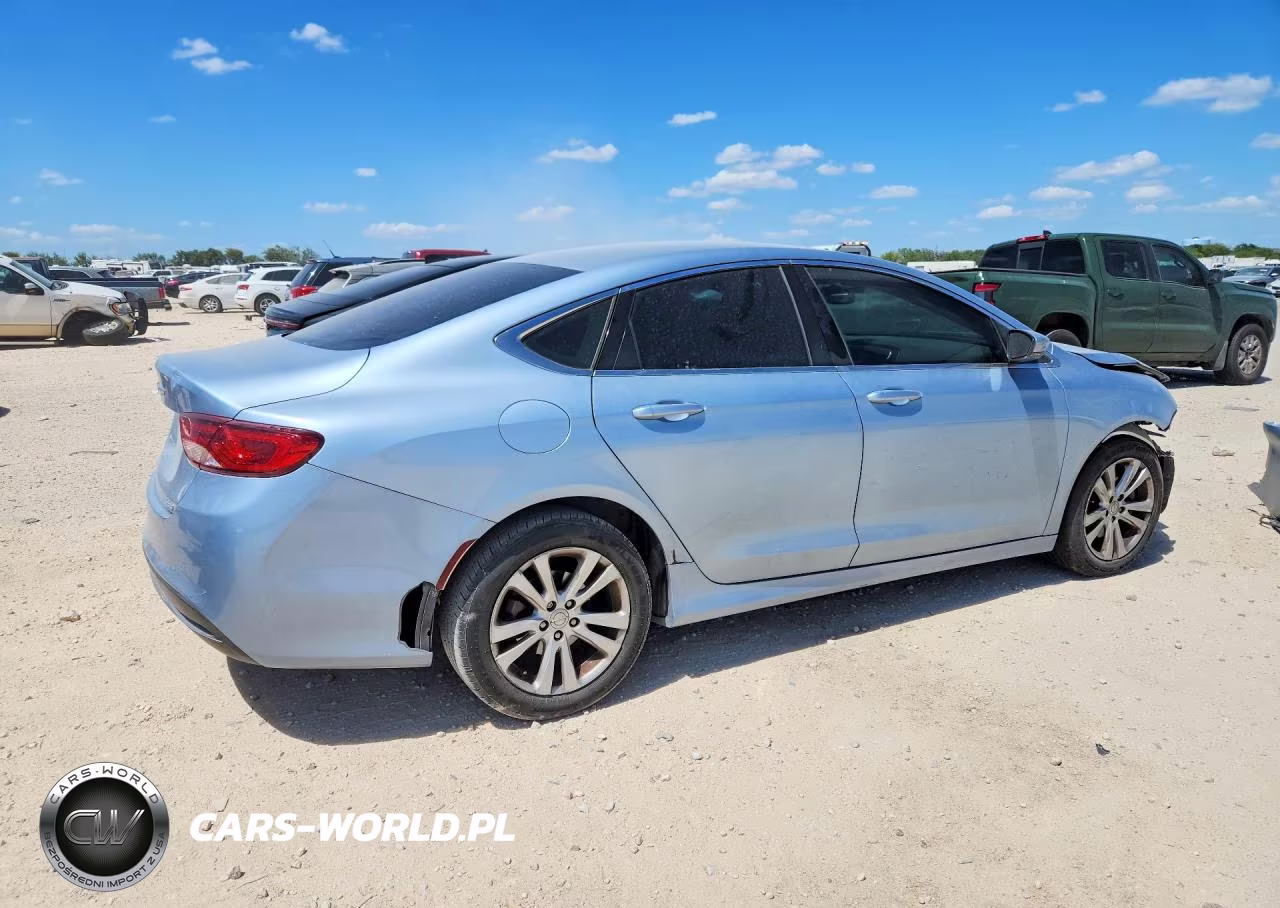 2015 Chrysler 200 Limited VIN:1C3CCCAB6FN605789 - 3