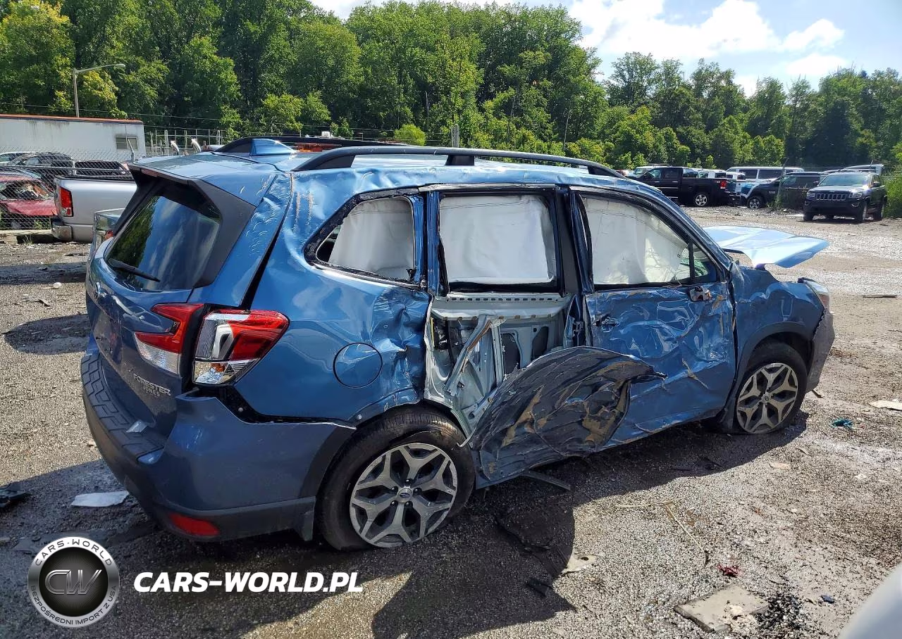 2021 Subaru Forester Premium VIN:JF2SKAJC8MH474580 - 3