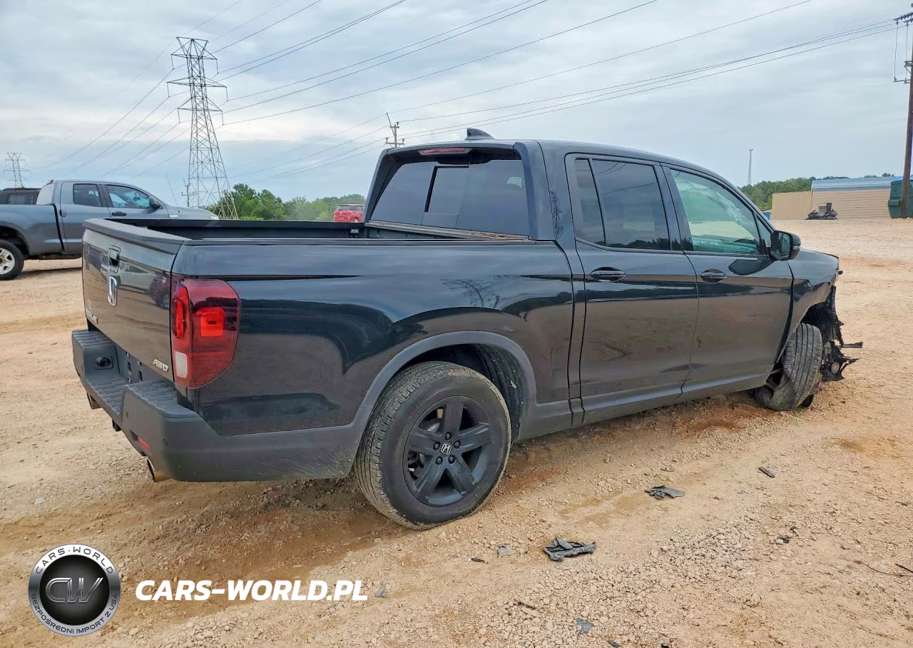 2023 Honda Ridgeline Black Edition VIN:5FPYK3F83PB026154 - 3