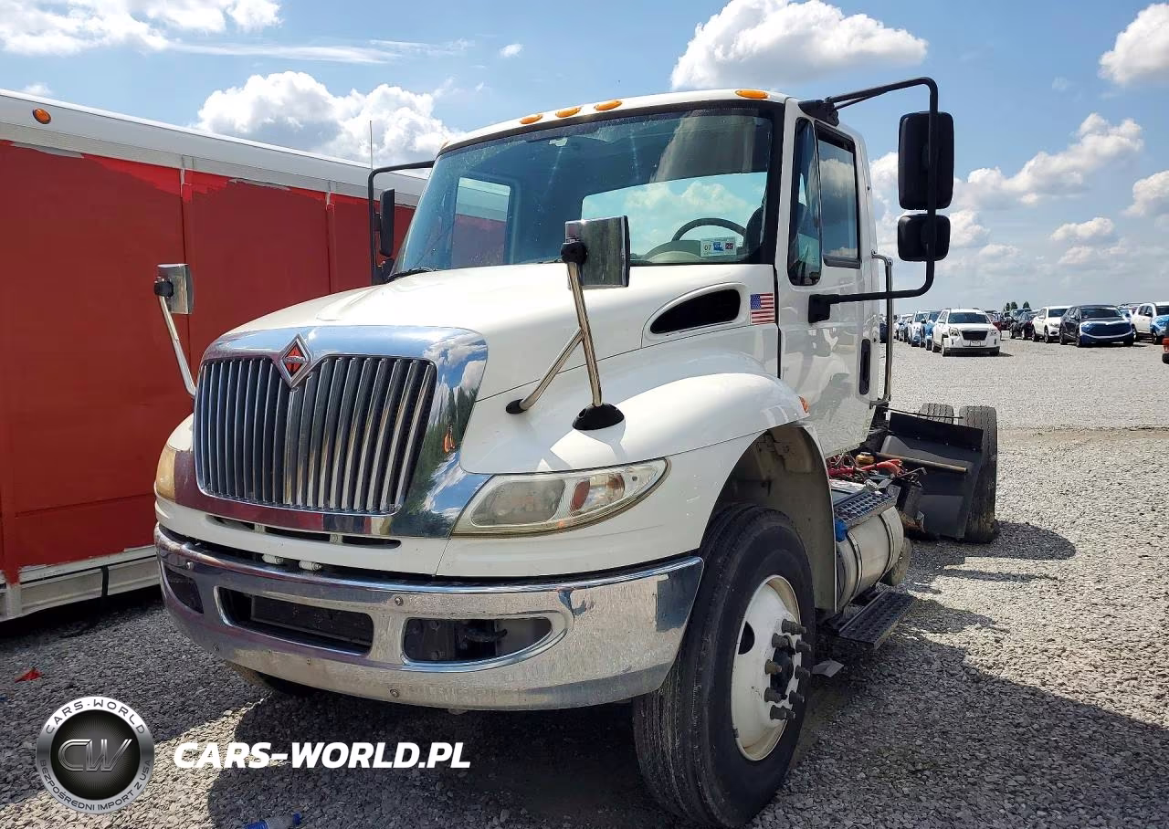 2018 International 4000 4400 - Semi Truck – zdjęcie 1 z 14