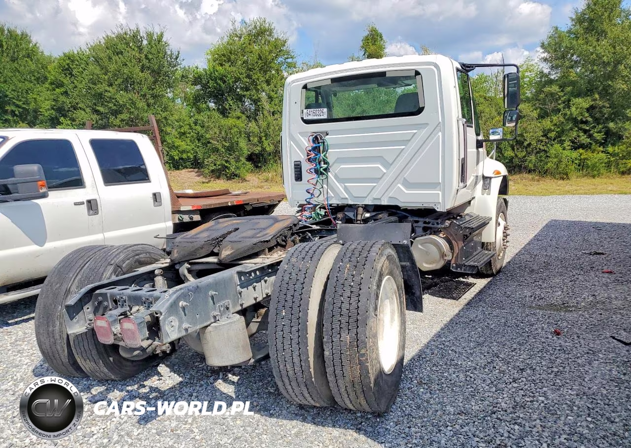 2018 International 4000 4400 - Semi Truck VIN:1HSMKTAN8JH557689 - 3