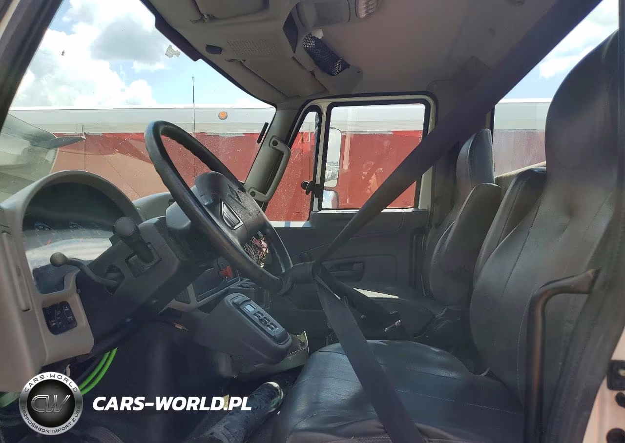 2018 International 4000 4400 - Semi Truck VIN:1HSMKTAN8JH557689 - 7