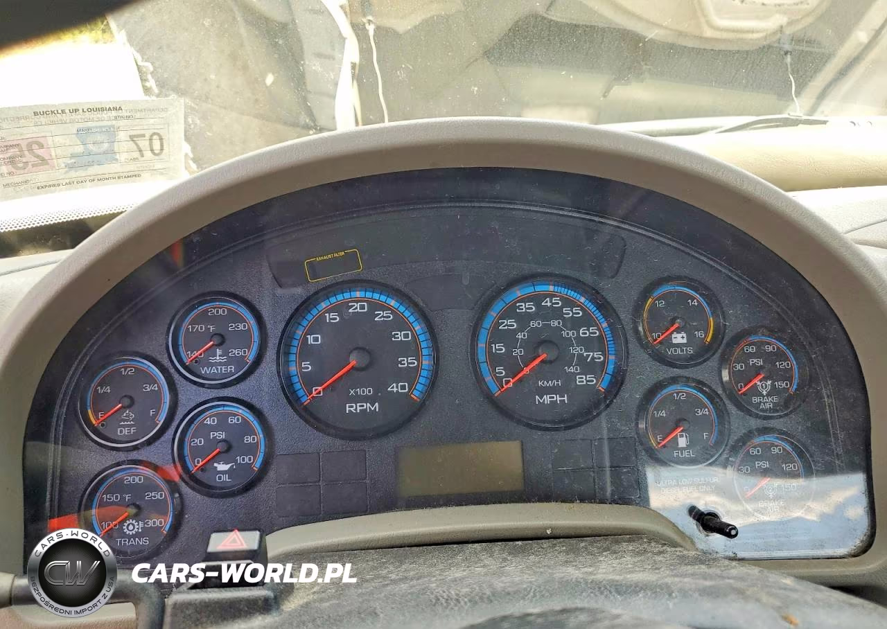 2018 International 4000 4400 - Semi Truck VIN:1HSMKTAN8JH557689 - 9