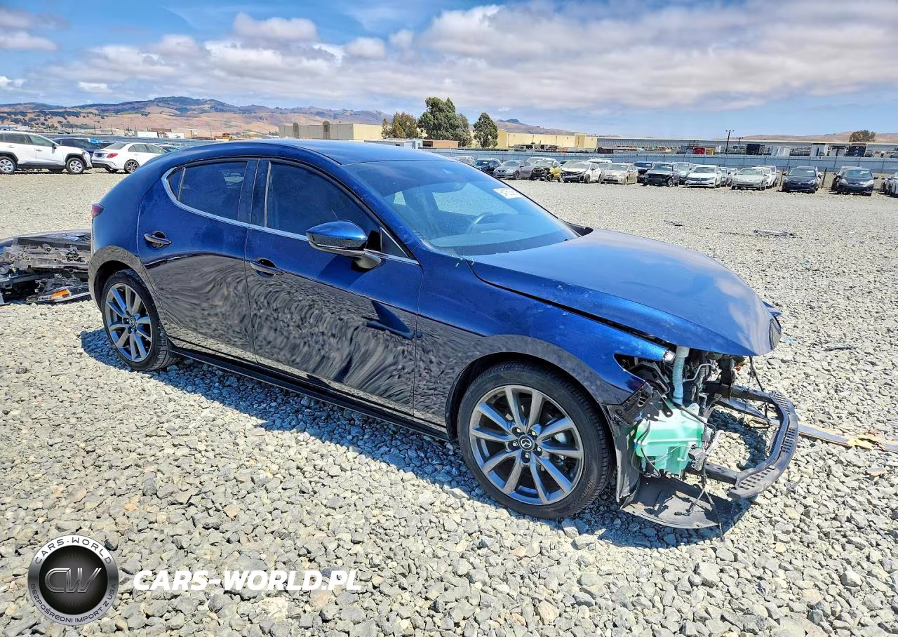 2022 Mazda 3 Select VIN:JM1BPAKL1N1515625 - 4