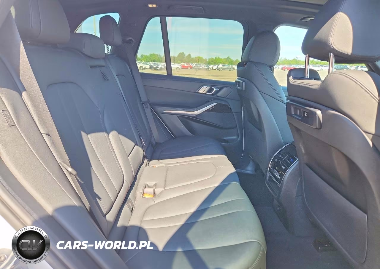 2020 BMW X5 xDrive40I VIN:5UXCR6C01L9B50136 - 10