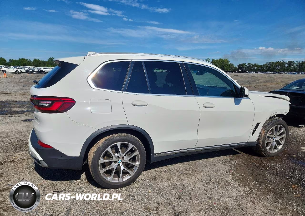 2020 BMW X5 xDrive40I VIN:5UXCR6C01L9B50136 - 3