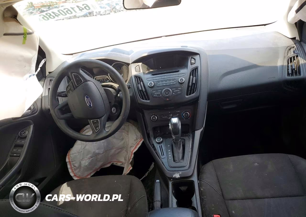 2016 Ford Focus Se VIN:1FADP3K23GL314110 - 8