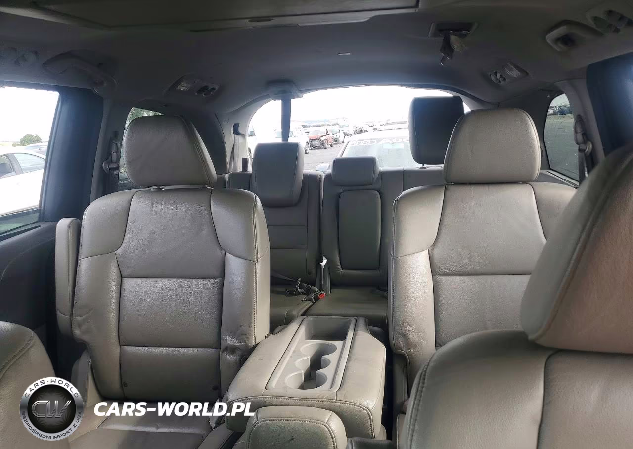 2012 Honda Odyssey Touring VIN:5FNRL5H95CB021625 - 10
