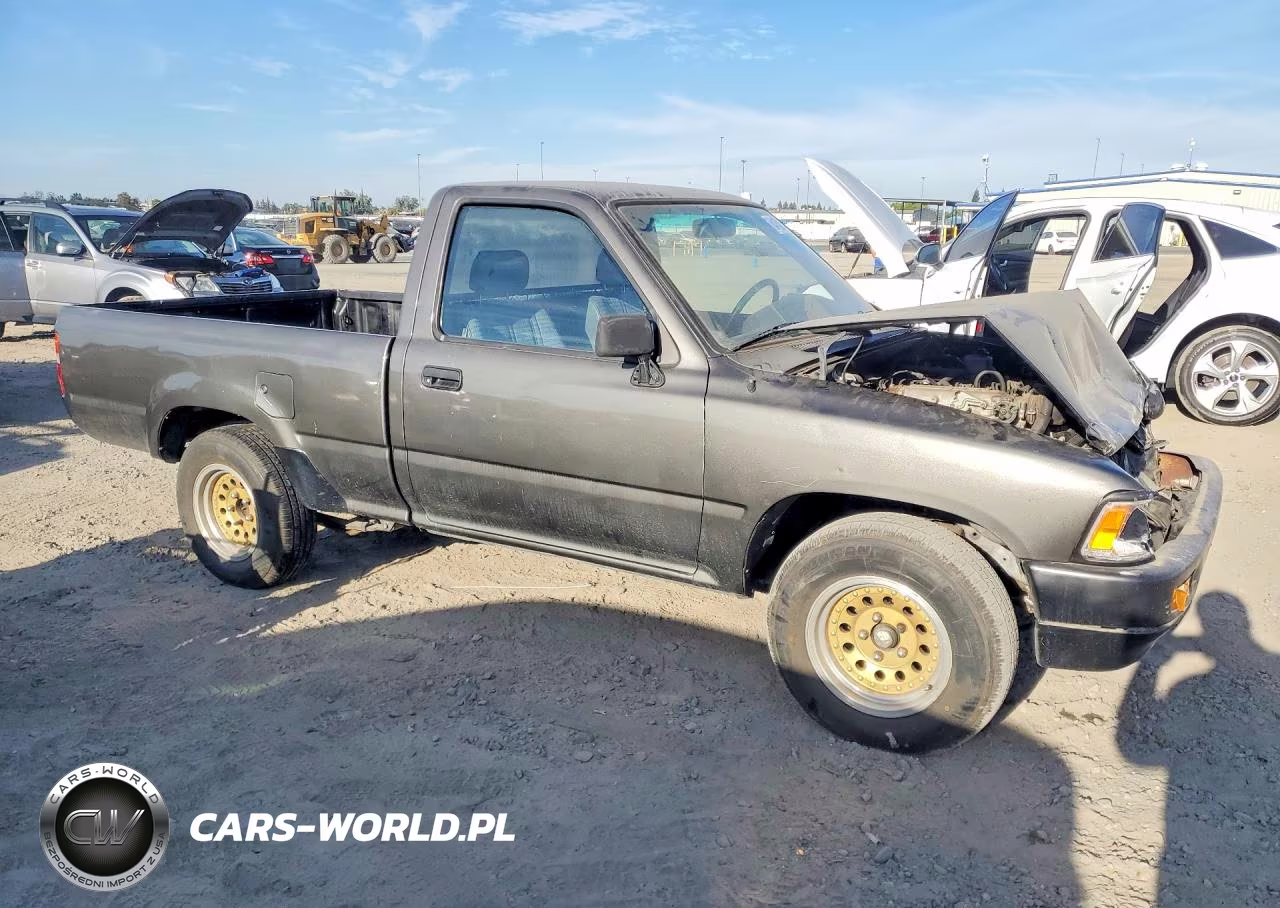 1990 Toyota Pickup 1-2 Ton Short Wheelbase VIN:JT4RN81A9L0048311 - 4
