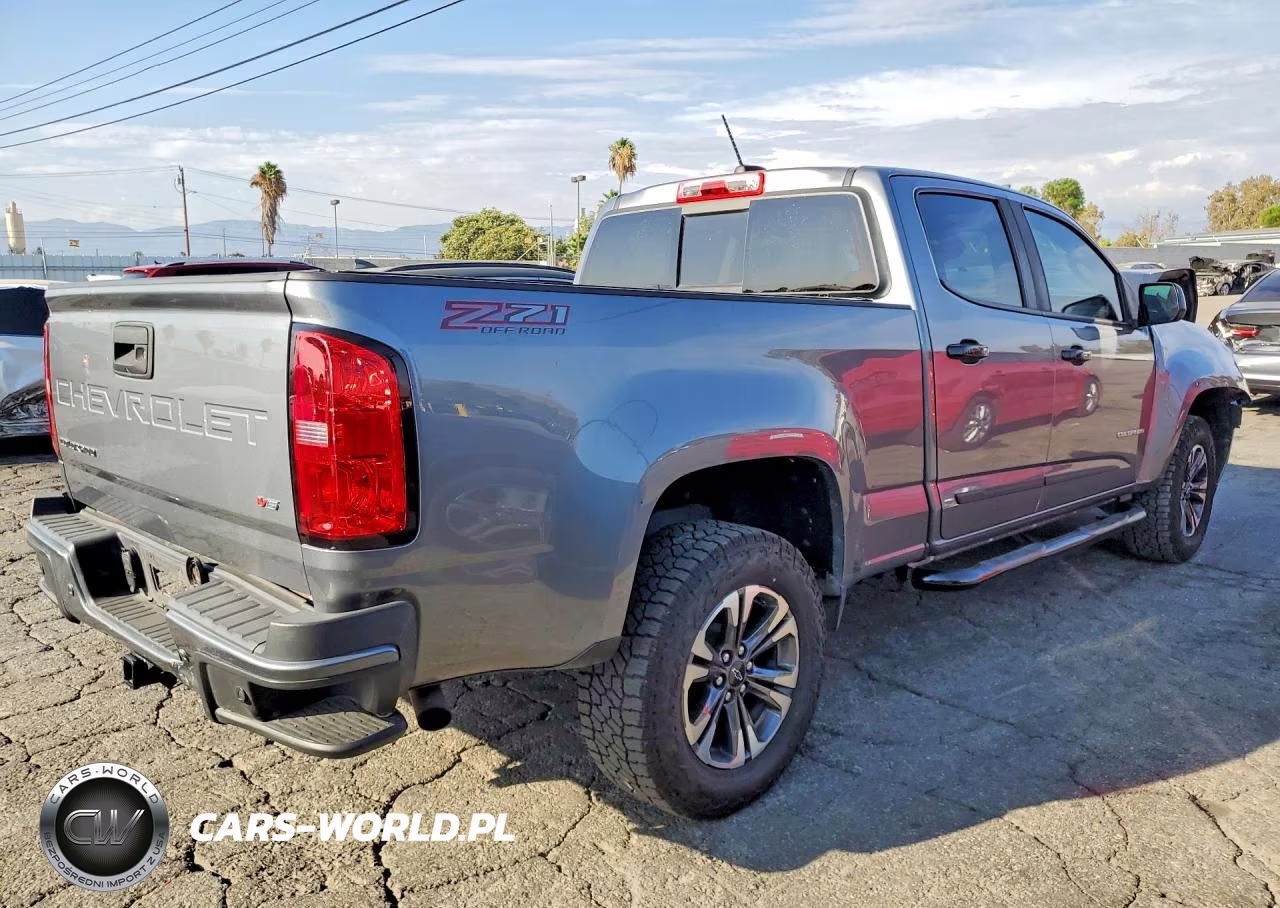 2022 Chevrolet Colorado Z71 VIN:1GCGTDENXN1221088 - 3