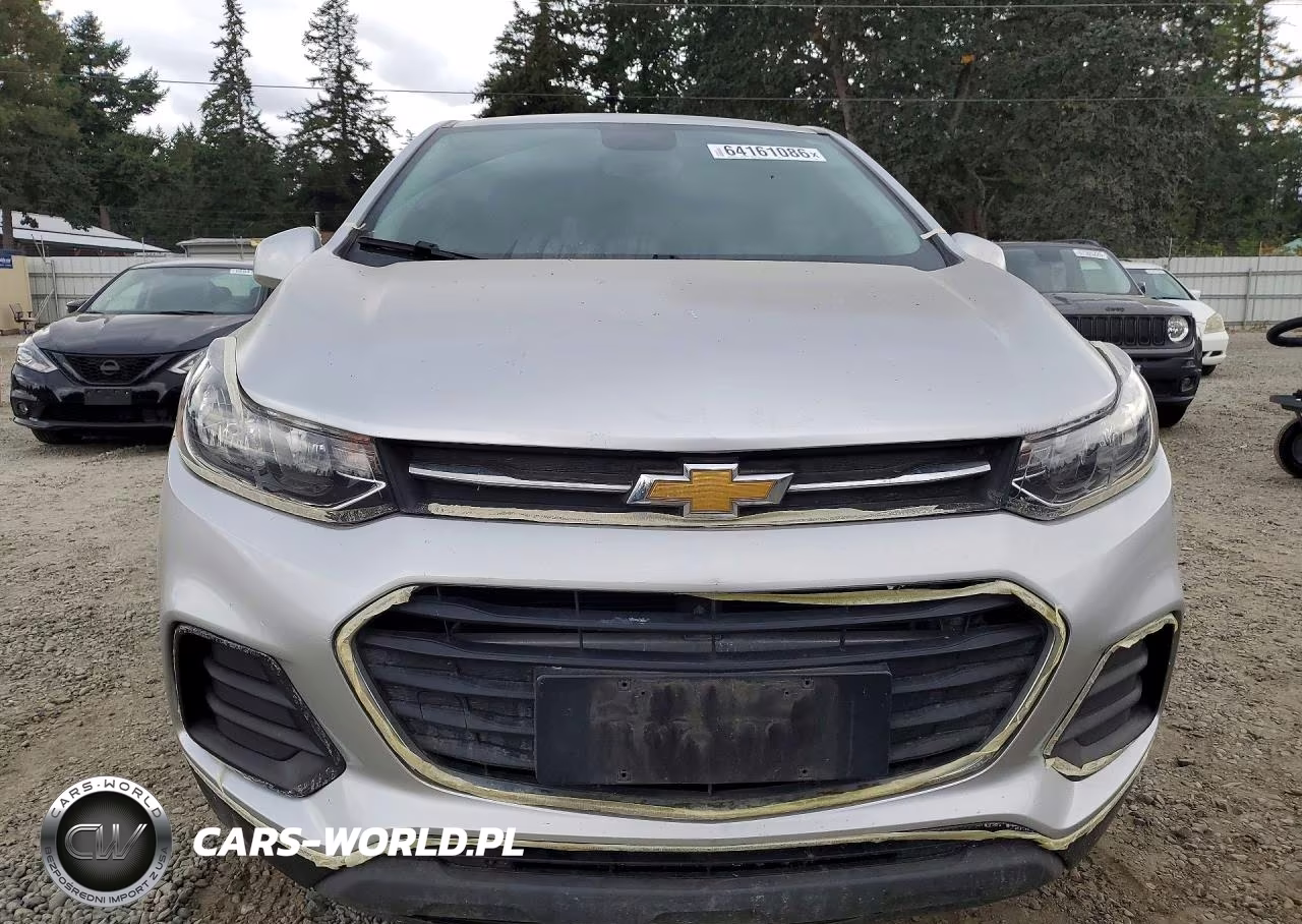 2019 Chevrolet Trax Ls VIN:3GNCJNSB5KL377975 - 5