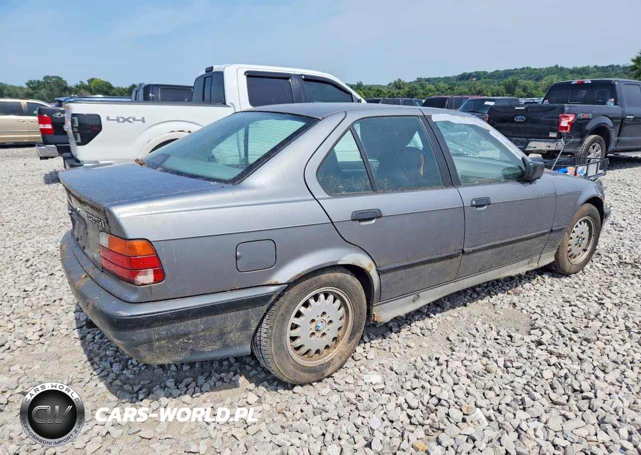 1992 BMW 325 I Automatic VIN:WBACB4312NFF89656 - 3