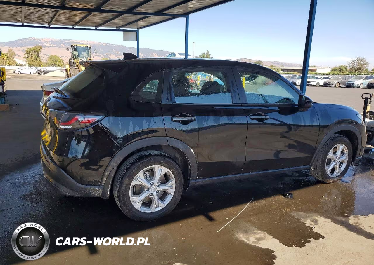 2025 Honda Hr-V Lx VIN:3CZRZ2H30SM749544 - 3