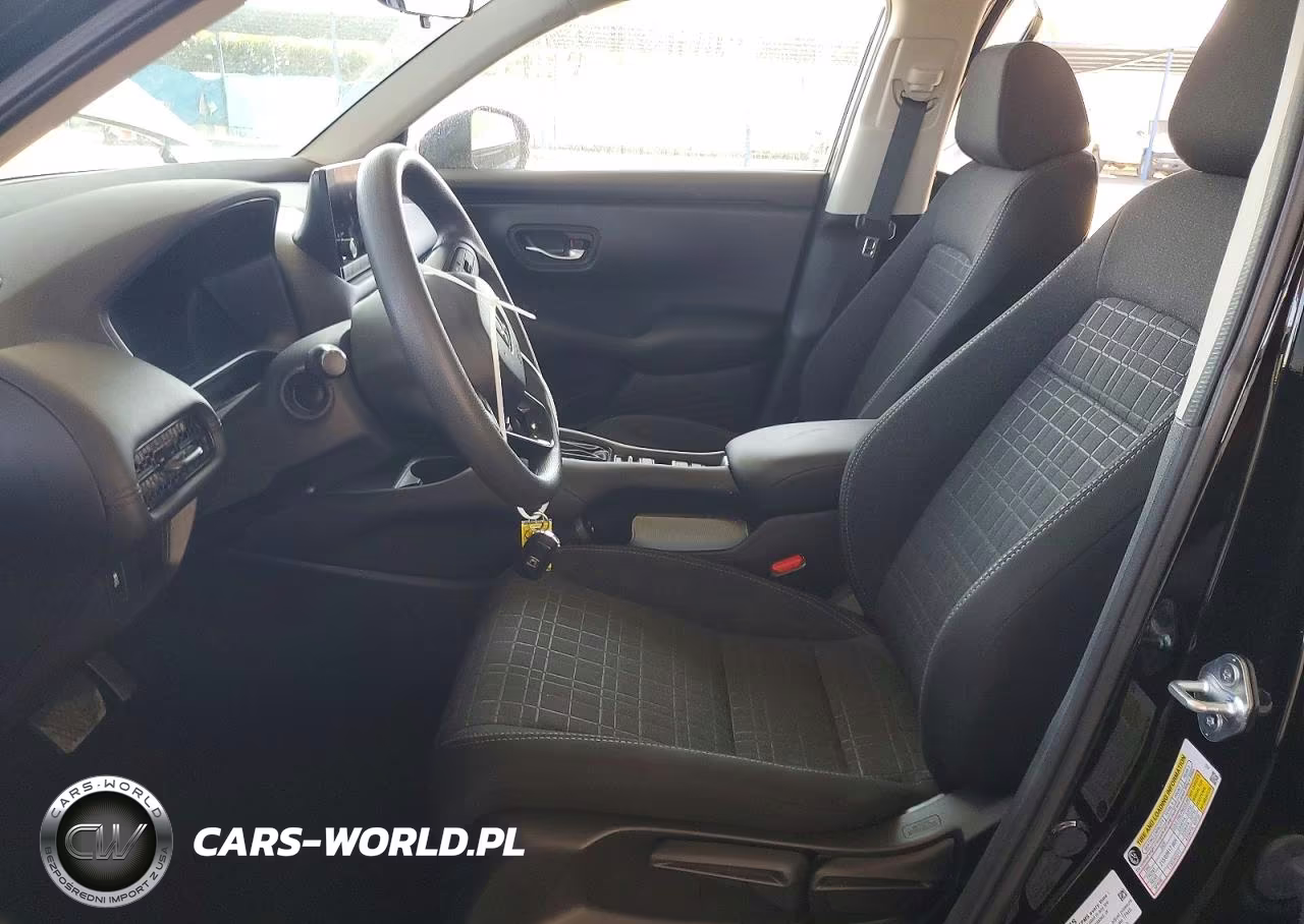 2025 Honda Hr-V Lx VIN:3CZRZ2H30SM749544 - 7