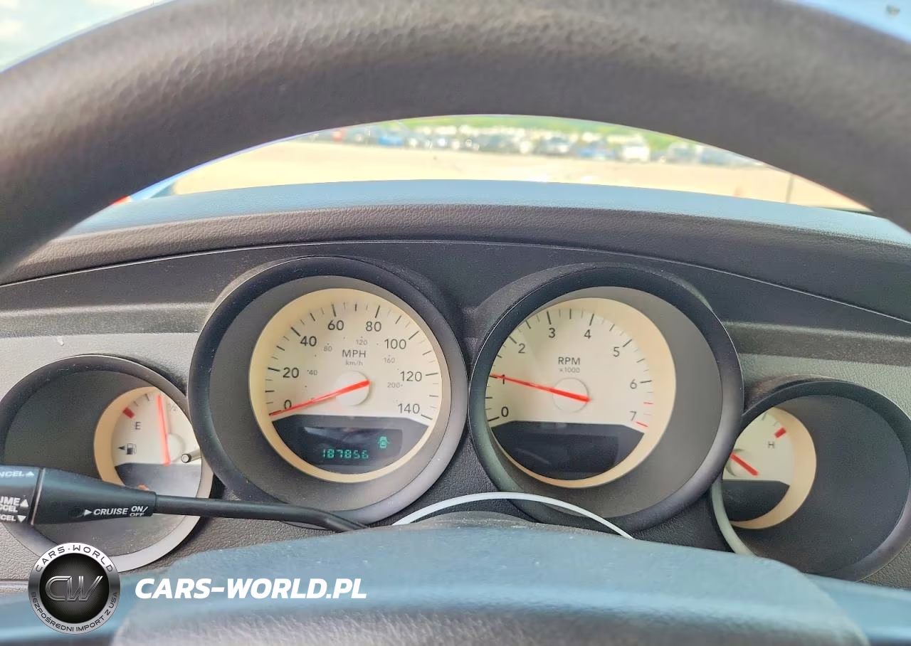2007 Dodge Charger Se VIN:2B3KA43R07H680870 - 9