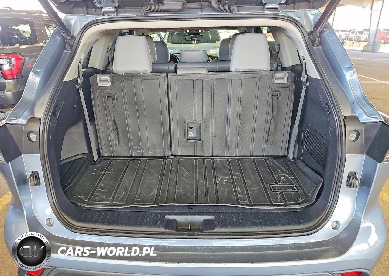 2022 Toyota Highlander Xle VIN:5TDHZRBHXNS241293 - 13