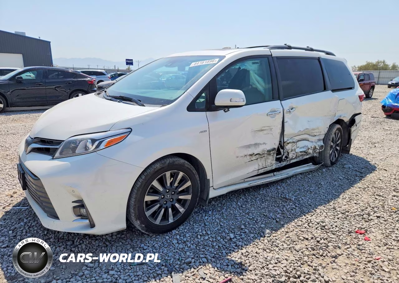 2018 Toyota Sienna Limited 7-Passenger
