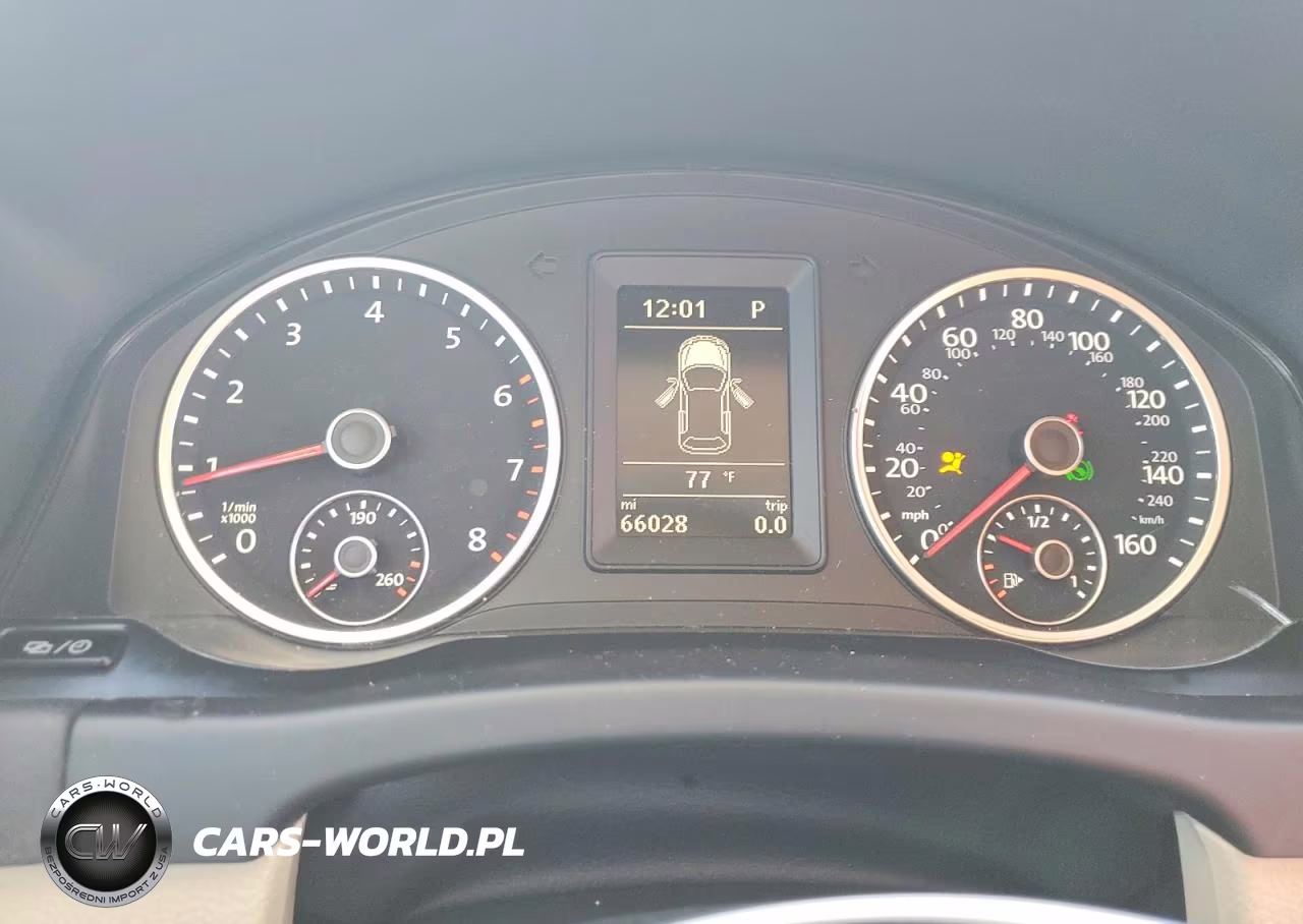 2017 Volkswagen Tiguan S VIN:WVGAV7AX0HK019699 - 9