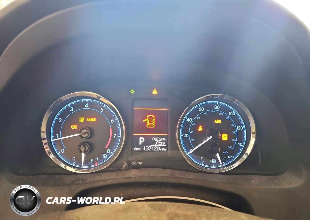 2018 Toyota Corolla Le VIN:2T1BURHE2JC026771 - 9