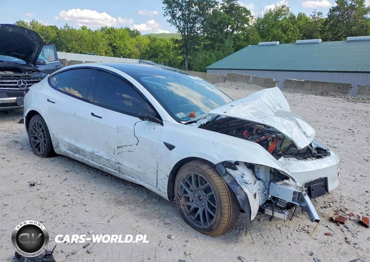 2026 Tesla Model 3 VIN:5YJ3E1EB6TF154331 - 4