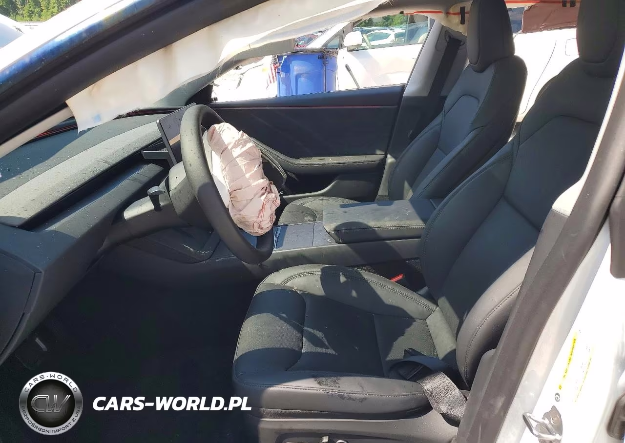2026 Tesla Model 3 VIN:5YJ3E1EB6TF154331 - 7