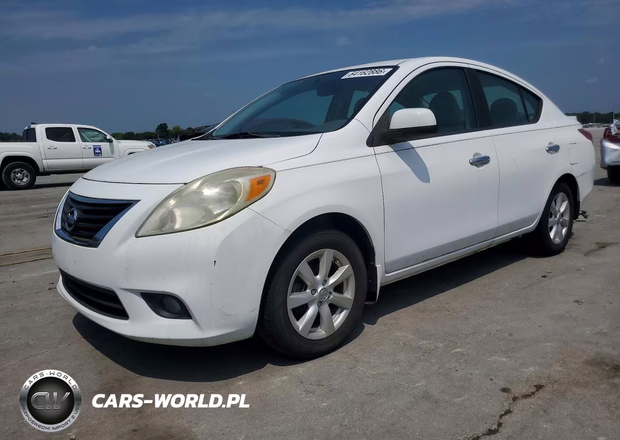 2013 Nissan Versa 1.6 S