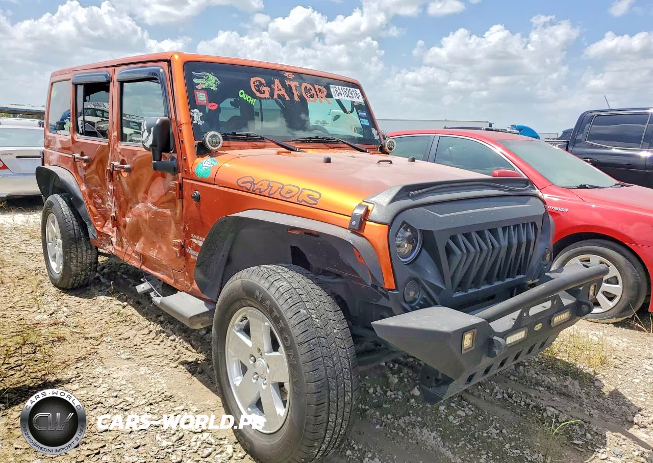 2011 Jeep Wrangler Unlimited Sahara VIN:1J4HA5H1XBL572490 - 4