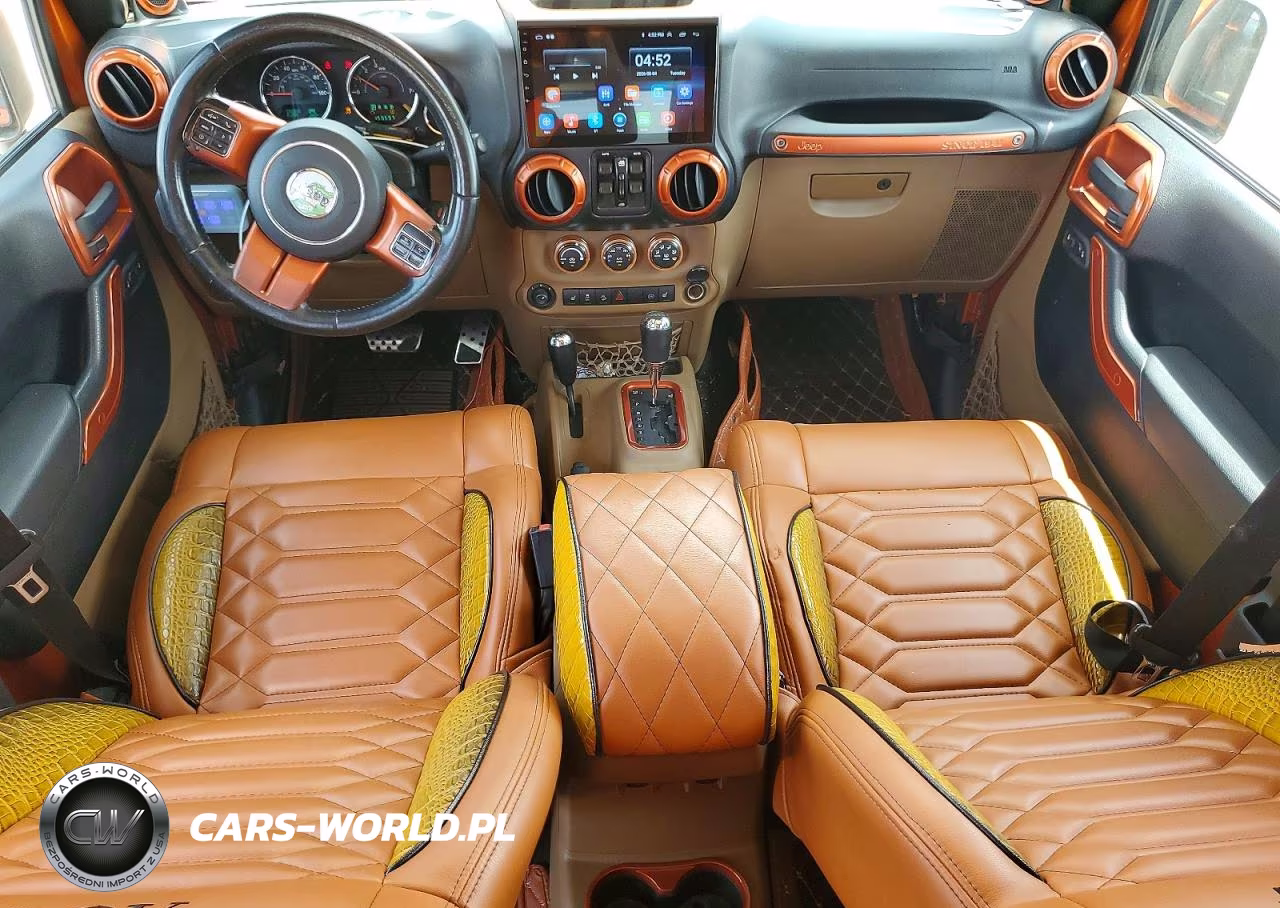 2011 Jeep Wrangler Unlimited Sahara VIN:1J4HA5H1XBL572490 - 8