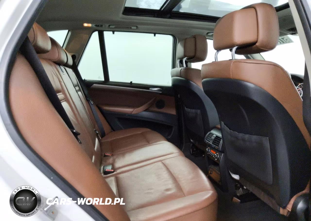 2012 BMW X5 xDrive35I VIN:5UXZV4C5XCL766455 - 11