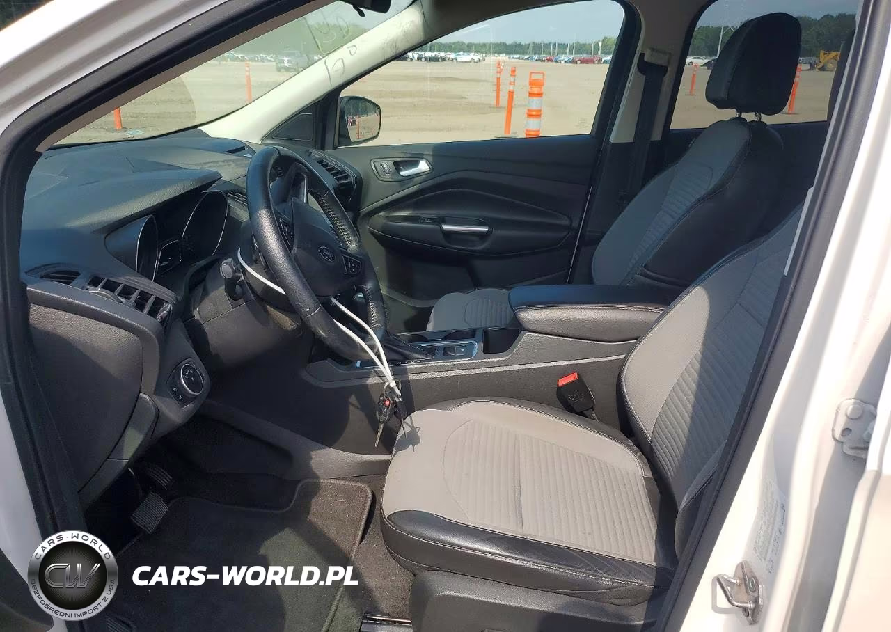 2017 Ford Escape Se VIN:1FMCU0G92HUB95900 - 7
