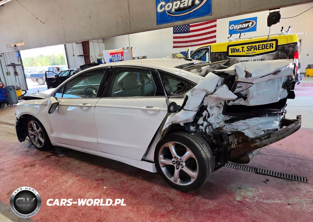 2016 Ford Fusion VIN:3FA6E0G77GR221233 - 2