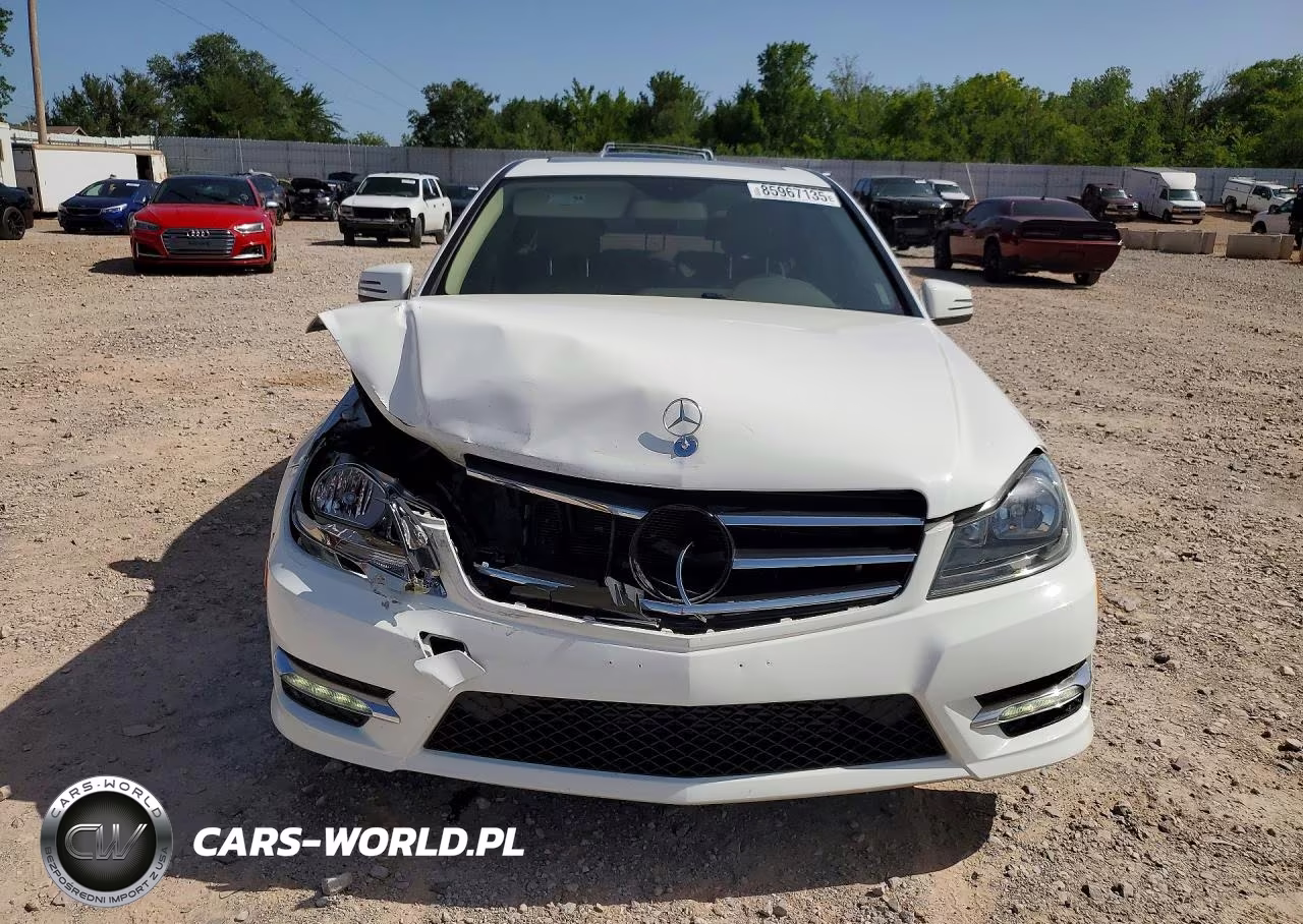 2014 Mercedes-Benz C 250 VIN:WDDGF4HB5ER318103 - 5