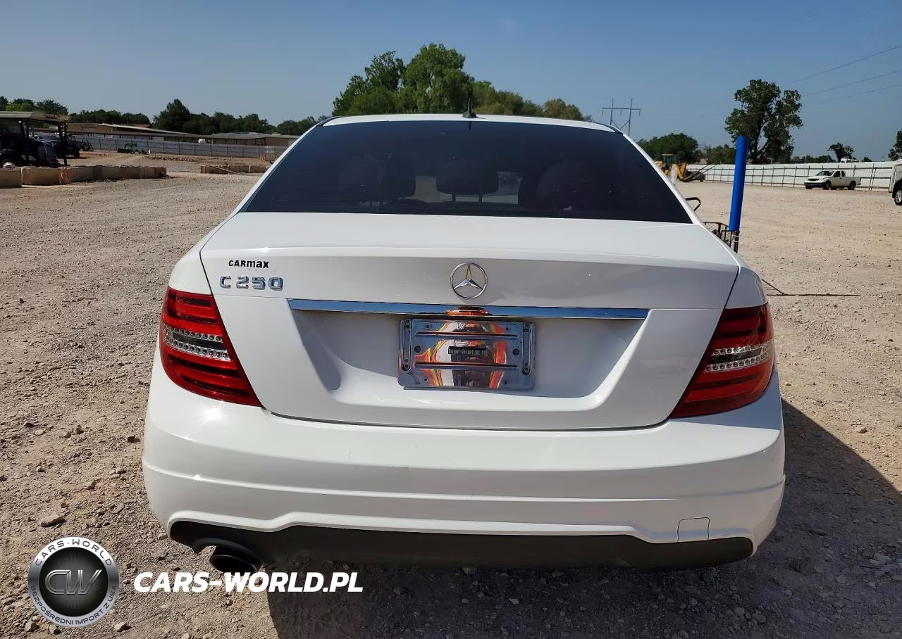 2014 Mercedes-Benz C 250 VIN:WDDGF4HB5ER318103 - 6