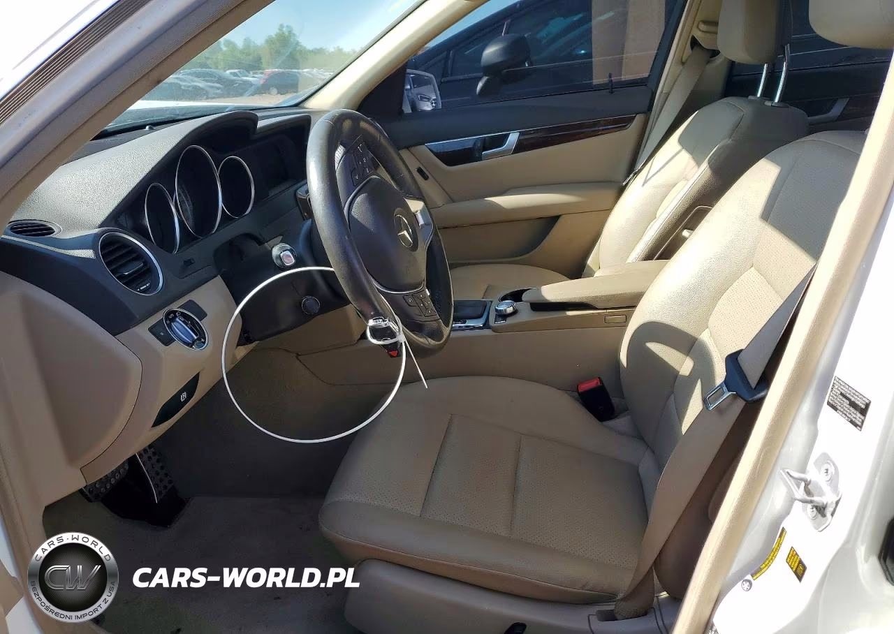 2014 Mercedes-Benz C 250 VIN:WDDGF4HB5ER318103 - 7