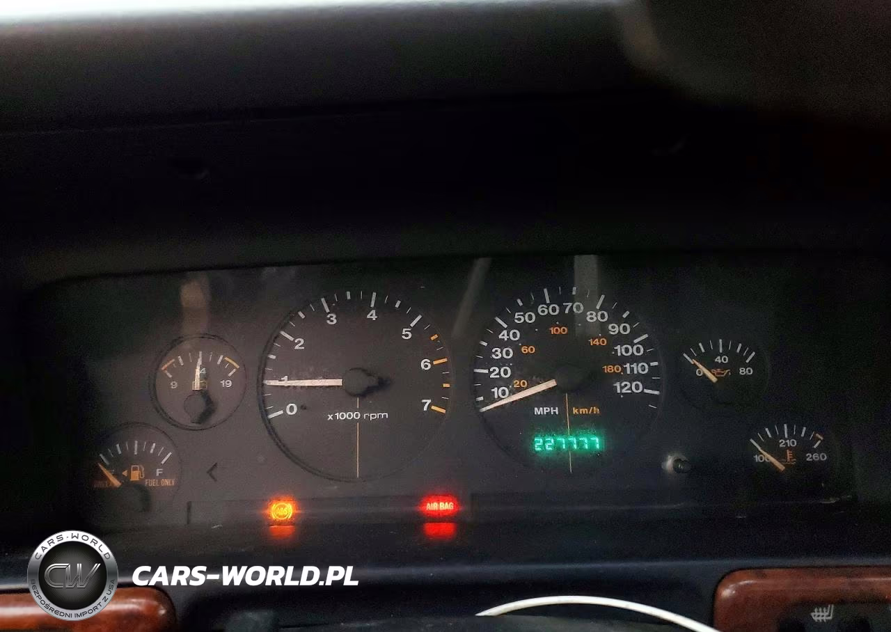 1998 Jeep Grand Cherokee Laredo VIN:1J4GZ48S6WC250636 - 9