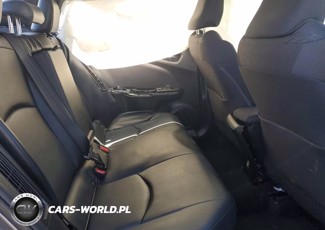2019 Toyota Prius Prime Plus VIN:JTDKARFP9K3113588 - 10