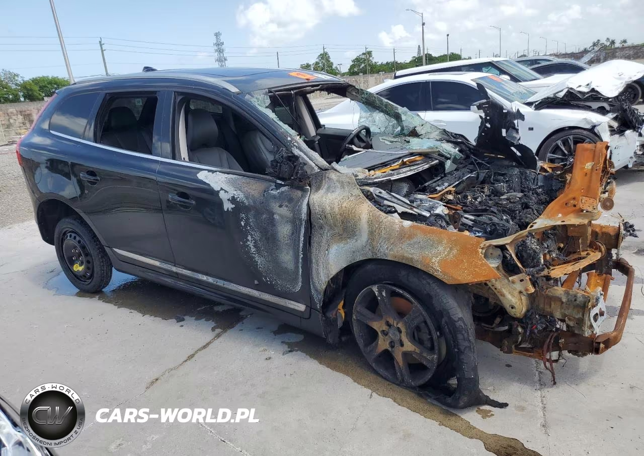 2015 Volvo Xc60 T6 Premier VIN:YV449MDK7F2637102 - 4