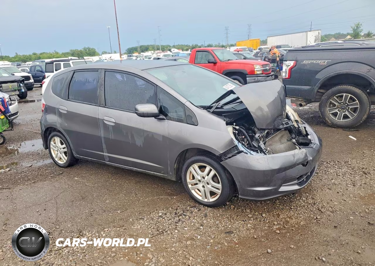 2012 Honda Fit VIN:JHMGE8H3XCC039676 - 4