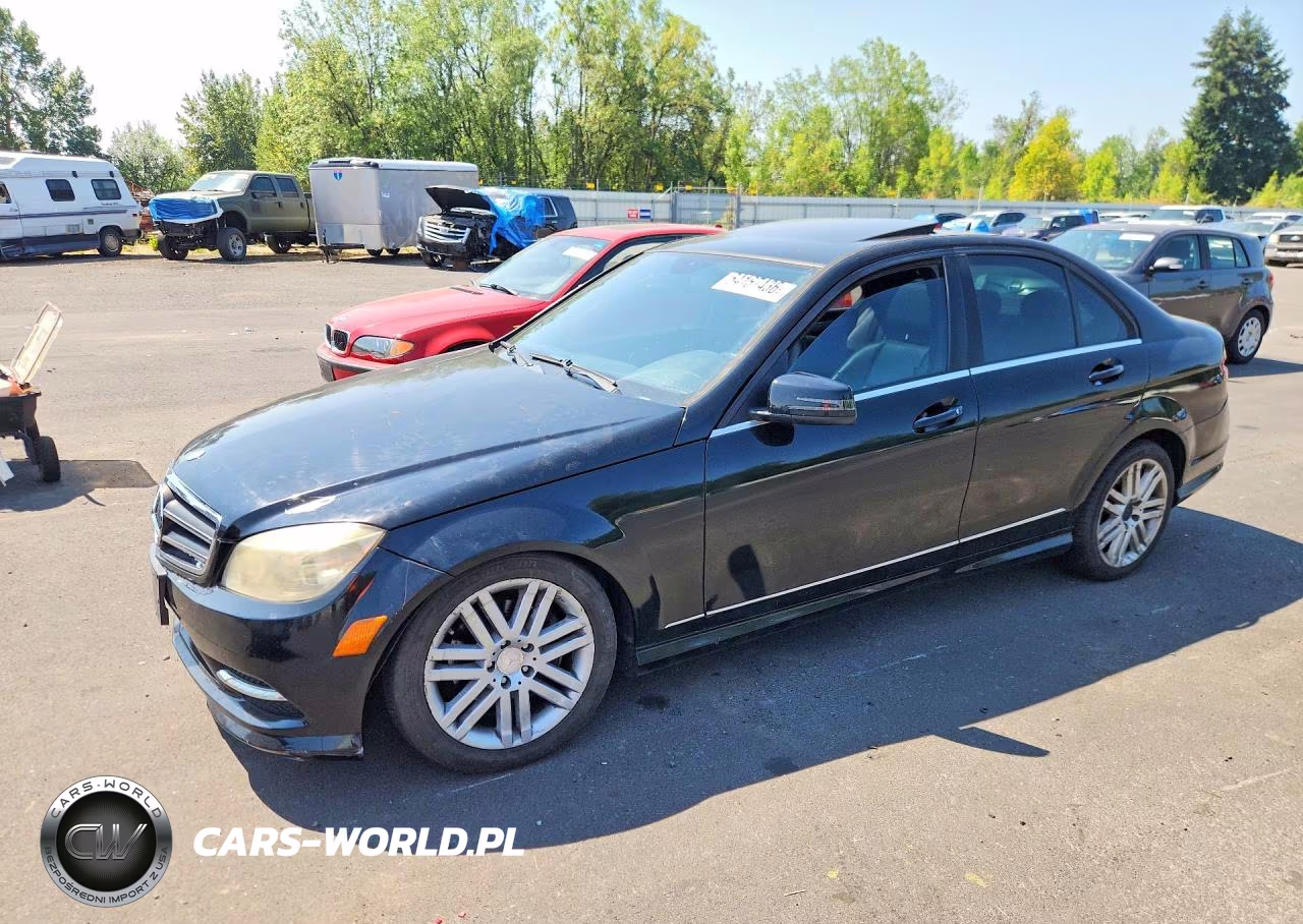 2010 Mercedes-Benz C 300 – zdjęcie 1 z 12