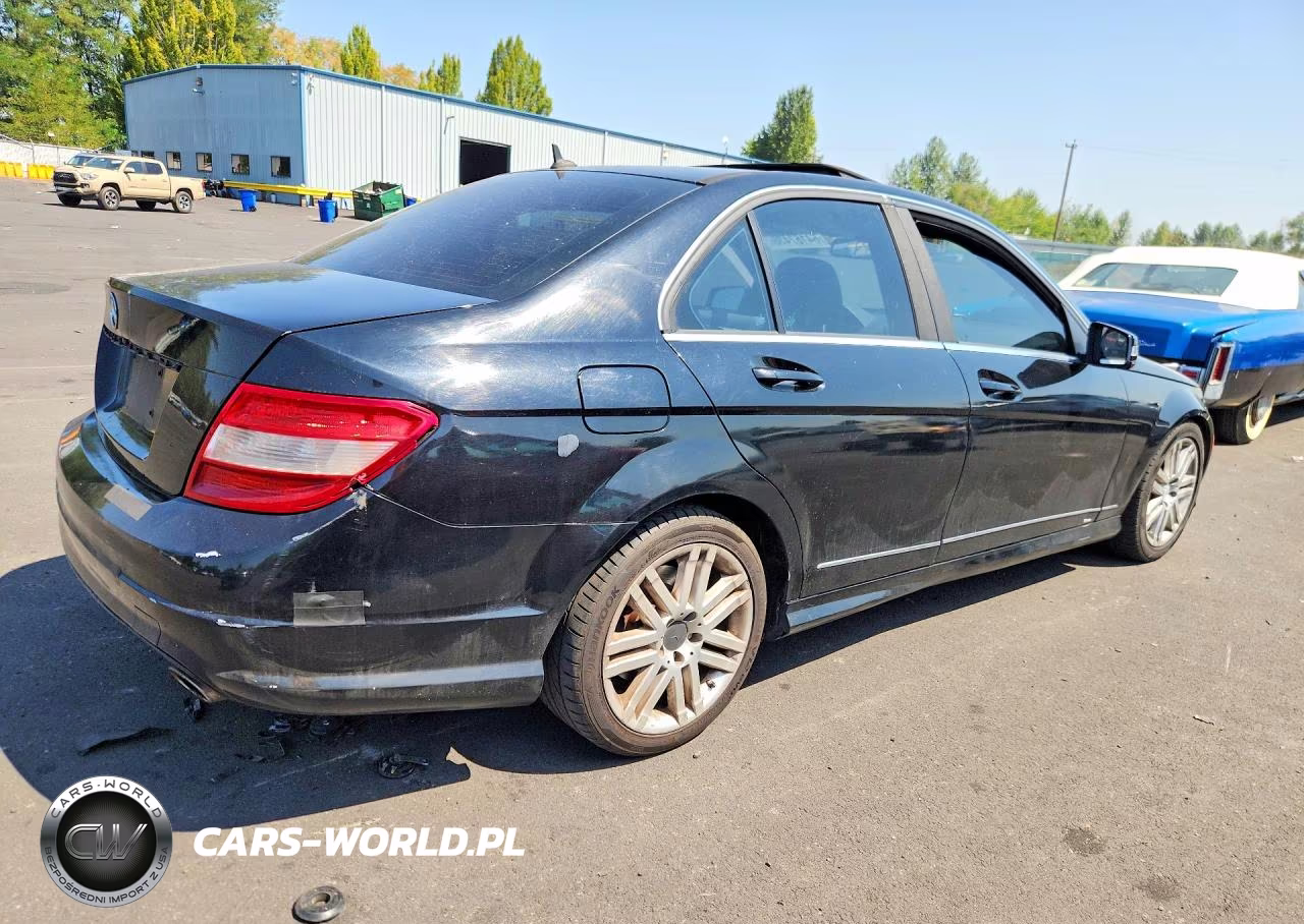 2010 Mercedes-Benz C 300 VIN:WDDGF5EB8AR109653 - 3