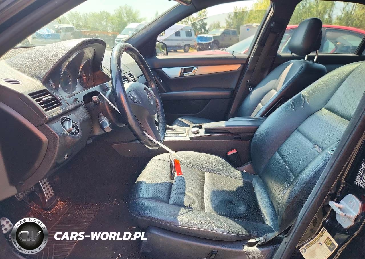 2010 Mercedes-Benz C 300 VIN:WDDGF5EB8AR109653 - 7