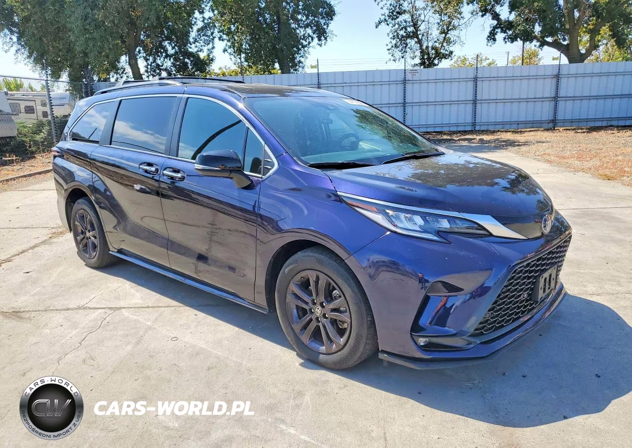 2024 Toyota Sienna Xse 7-Passenger VIN:5TDCSKFC1RS139262 - 4